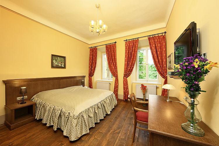 Hotel Edward Kelly Cesky Krumlov Exterior photo
