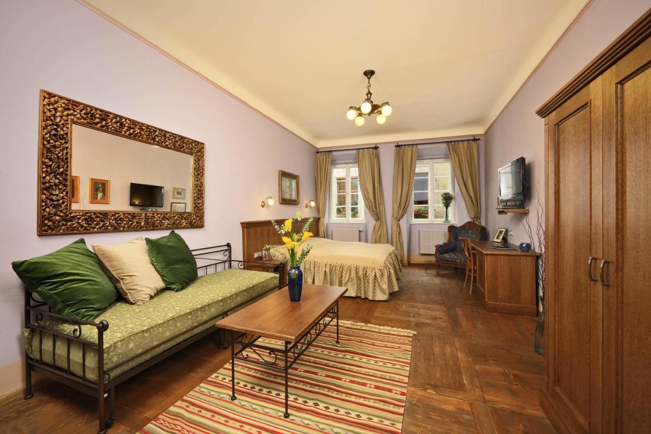 Hotel Edward Kelly Cesky Krumlov Exterior photo